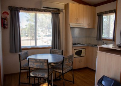 4 BERTH CABING KITCHEN & DINING